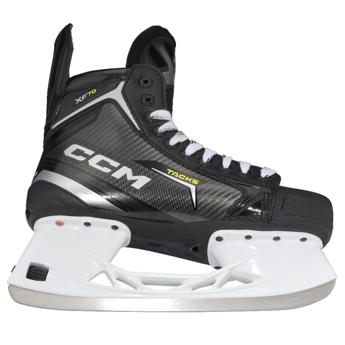 Black ccm skate 
